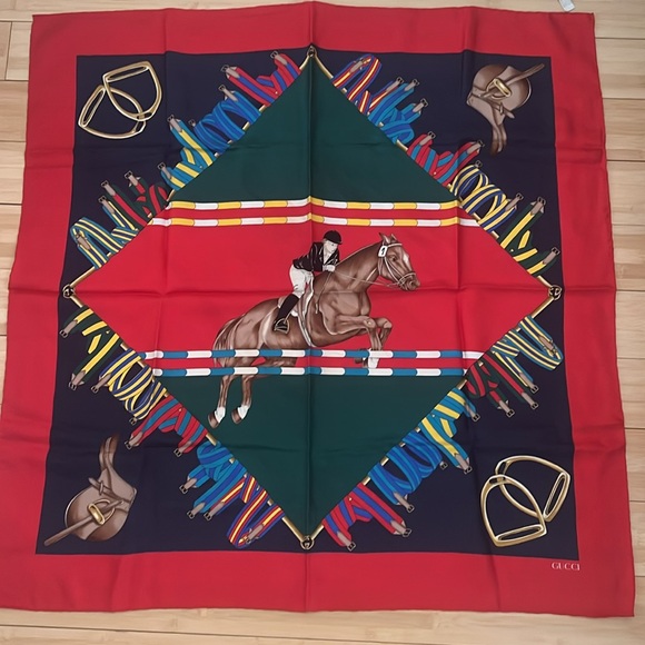 Gucci Red Silk Scarf with Iconic Horse 34”x34” - Picture 4 of 12